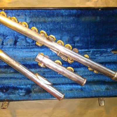 Yamaha YFL-225SII Flute, Japan, Acceptable Condition image 3