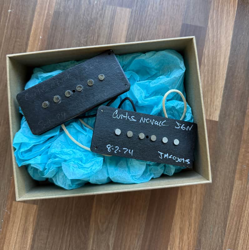 Curtis Novak Jazzmaster pickups - Parchment image 1