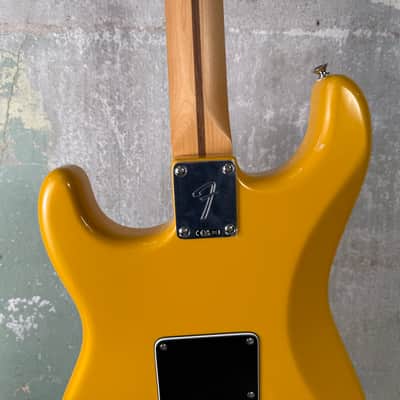Fender Player II Modified Stratocaster with Maple Fretboard 2025 - Present - Sunshine Yellow image 10