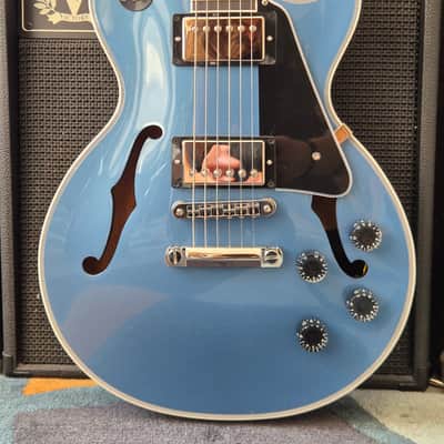 Gibson Les Paul Custom Chambered F Holes LIMITED EDITION 2025 - Pelham Blue Gloss image 4