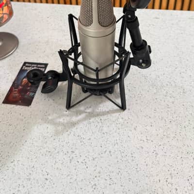 Rode NT2-A Studio Solution Set - RØDE NT2-A Multi-Pattern Condenser Microphone w/ SM6 Shock Mount & Pop Filter image 13