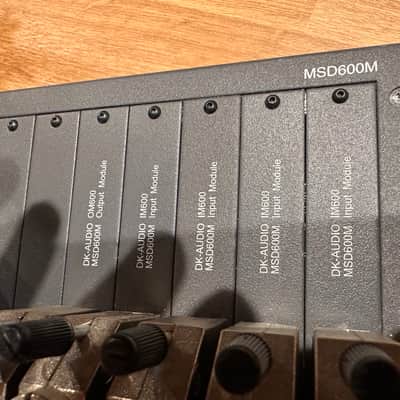 DK Audio Msd600m with 4 input. 1 out and utility modulers and cables - Grey image 8