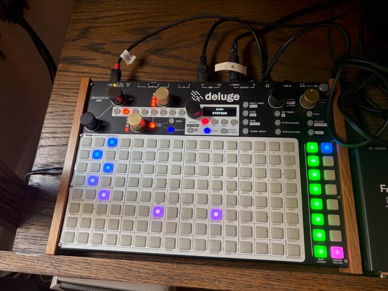 Synthstrom Audible Deluge 64-Voice Desktop Synthesizer with OLED Display 2022 - Present - Black image 1