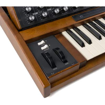 Moog Minimoog Voyager XL Analog Keyboard Synthesizer (40th Anniversary Edition) [USED] image 5