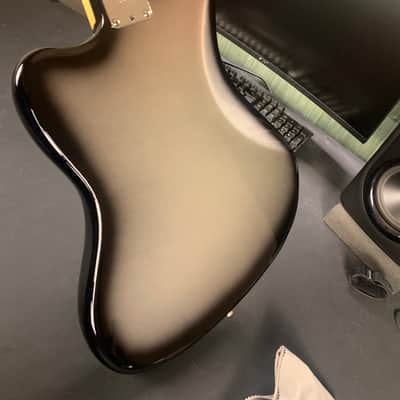 Fender Limited Edition American Professional Jazzmaster with Ebony Fretboard 2017 - Silverburst image 8