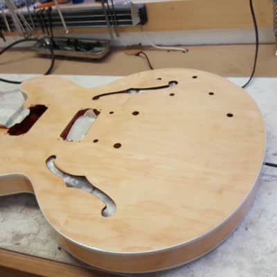 1997 Epiphone Supernova. Refinished Nirto Natural. Seymour Duncans image 10
