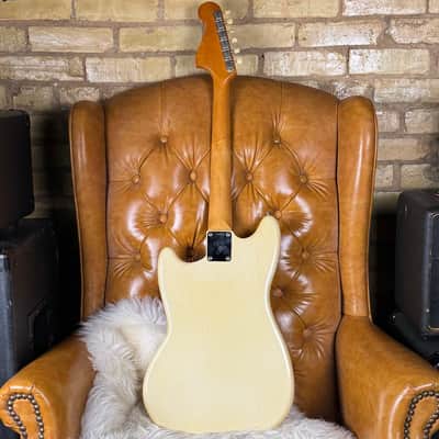 1966 Fender Duo Sonic Vintage Olympic White Electric Guitar W/ Original Case & Hangtag! image 2