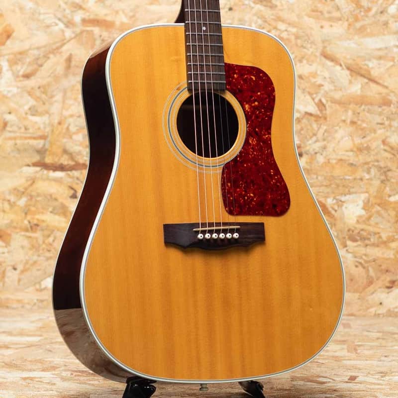 GUILD D-40 2000's image 1