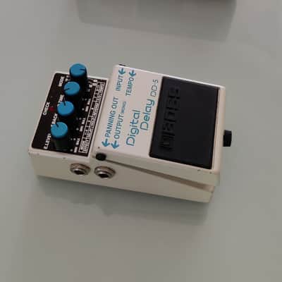 Boss DD-5 Digital Delay (Pink or Dark Gray Label) 1995 - 2003 - White image 1