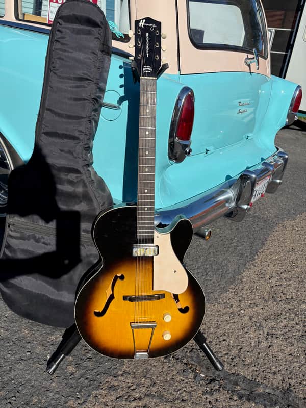 Harmony Rocket H53 DeArmond Pickup 1961 - Nitro Cellulose Lacquer Sunburst image 1
