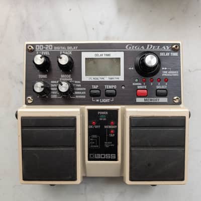 Boss DD-20 Giga Delay | Reverb