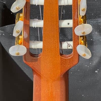 Gibson Chet Atkins CE 1997 - a very rare transitional 3 knob model of the fabulous Nylon Chet. image 7