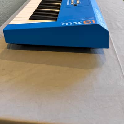 Yamaha MX61 V2 61-Key Digital Synthesizer 2016 - Present - Black image 8