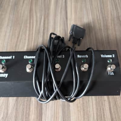 Laney TT50H Tube Head + Laney Cab 4x12 + Footswitch | Full Stack image 11