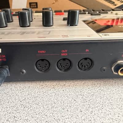 Elektron Machinedrum SPS-1UW MKII 2007 - 2010 - Silver image 10