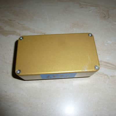 Lovepedal Tchula Boost 2010s - Gold image 3