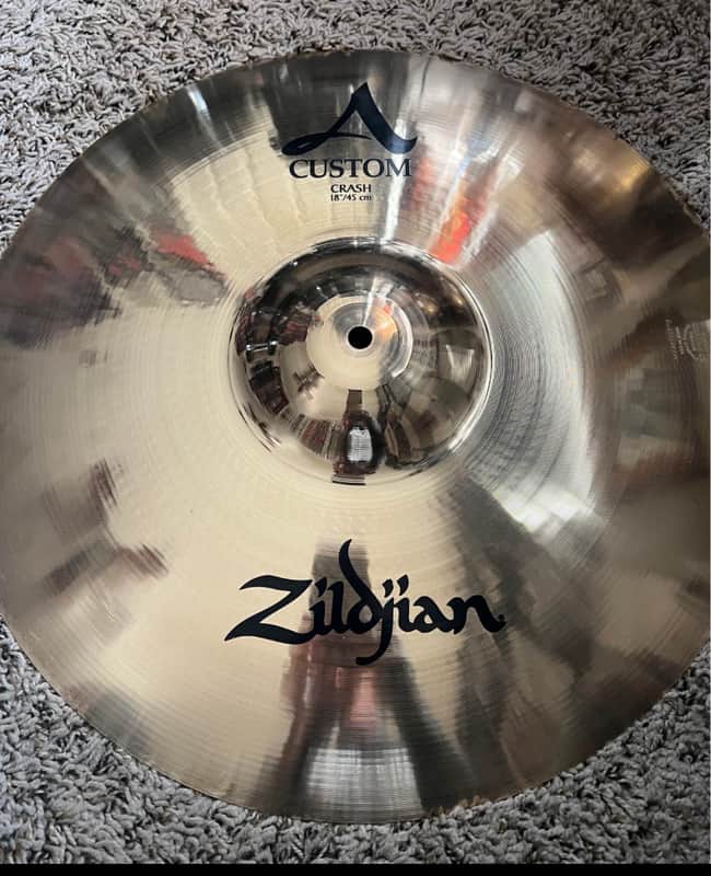 Zildjian 18” A Custom Crash Cymbal — Excellent condition / Like New — Brilliant Finish image 1