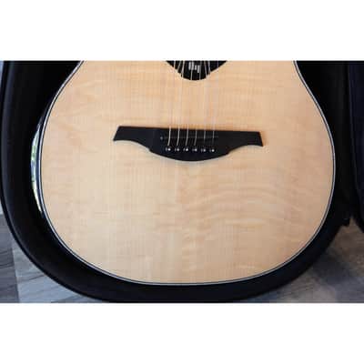 Lâg HyVibe 50 Auditorium Smart Guitar w/HyVibe H2 Bluetooth, Looper & Effects – HV50ACE image 2