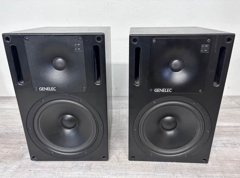 Genelec 1031A 8" Powered Nearfield Studio Monitor (Pair) 1991 - 2005 - Black image 1