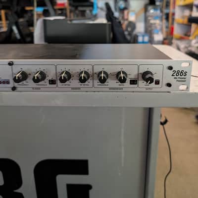 dbx 286S image 3