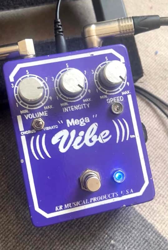 KR Musical Products Mega Vibe small box image 1