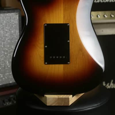 1997-2000 Fender Stratocaster ST62-80 Texas Special, Crafted in Japan - 2 Tone Sunburst image 8