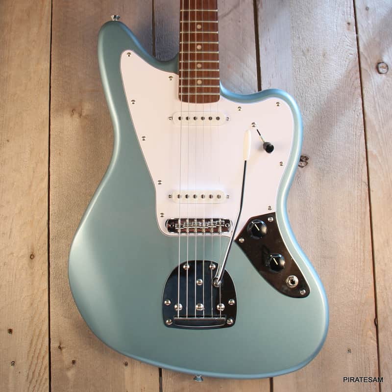 Fender Squier Limited Edition Affinity Series® Jaguar®  2025 Ice Blue
