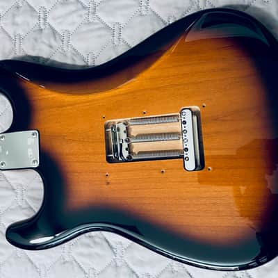 Fender Vintera II '50s Stratocaster with Noiseless DiMarzio Area 58 & VV Heavy Blues Pickups & Blender Pot - MINT image 8