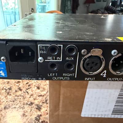 API 3124MB+ 4-Channel Mic Preamp Mixer 2003 - 2016 - Black image 4