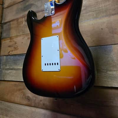 Fender American Vintage II 1961 Stratocaster (Pre-Owned) - 3-Color Sunburst w/ Case image 18