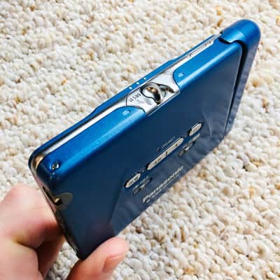 PANASONIC S40 Walkman Cassette Player, RARE BLUE ! Tested & Working ! image 3