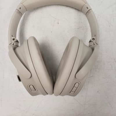 Bose Quiet Comfort 45 image 3