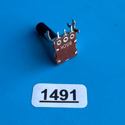 Fender Frontman 15R (PR493) Guitar Amp Part: Potentiometer B50K Pot [Knurled] image 9