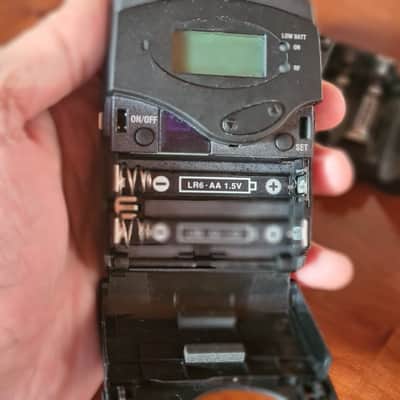 Sennheiser SK100 Transmitter + EK100 True Diversity Receiver (780–822 MHz) + Camera Shoe image 18