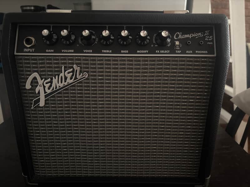 Fender Champion II 25 25-Watt 1x8" Guitar Combo