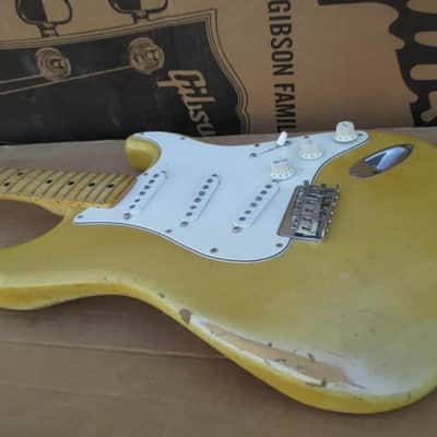 FENDER STRATOCASTER USA - 51 YEARS YOUNG image 4