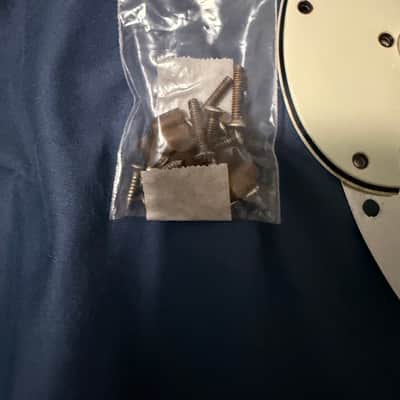 CrazyParts 64’ Stratocaster Aged pickguard and plastics image 4