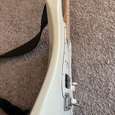 Suhr Standard HSS with Maple Fretboard 2018 - 2019 - Olympic White image 3