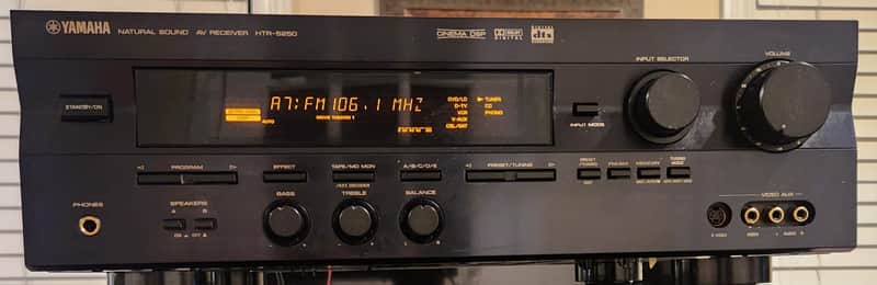 Yamaha Yamaha HTR-5250 5.1-channel vintage home theater audio/video receiver 90s  - Black image 1
