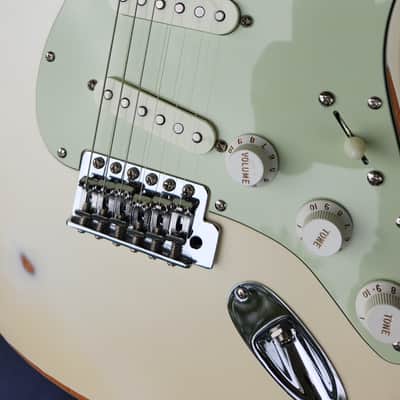 Custom by Counsel Guitars Lindy Fralin PUPs, Musikraft neck 10" rad. image 3