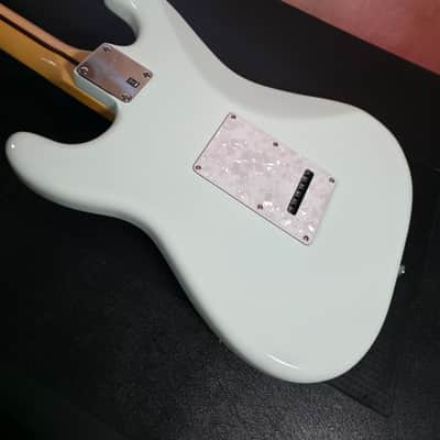 Squier Vintage Modified Surf Stratocaster 2012 - 2018 - Sonic Blue image 19