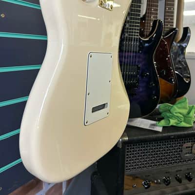 Fender Limited Edition Mahogany Blacktop Stratocaster HHH Olympic White 2020 image 12