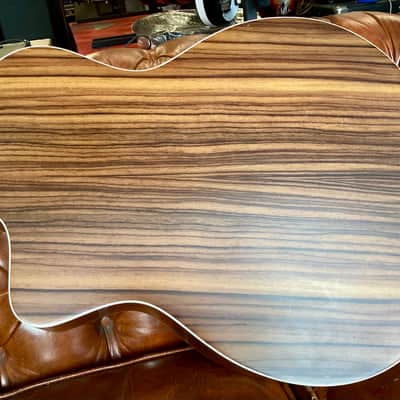 Taylor 214 CE-N with gig bag image 4