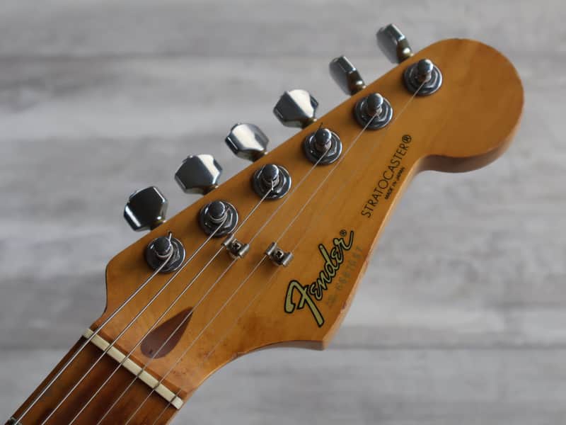 1986 Fender Japan ST-456 