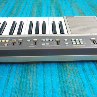 Yamaha PS-55 PortaSound Synthesizer - w/ Original Case, Adapter - K042 image 14