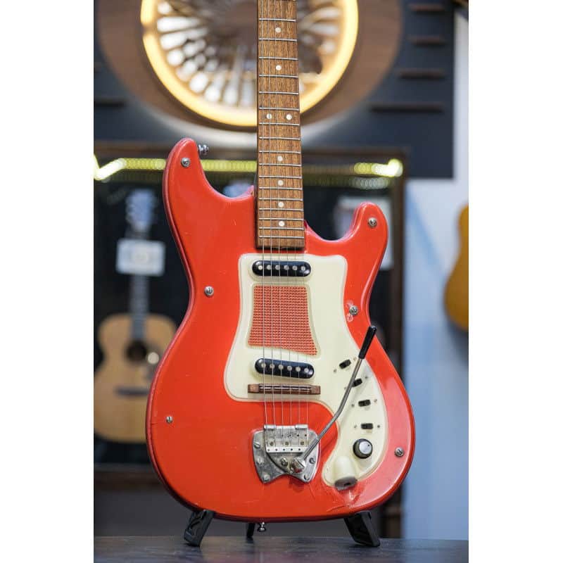 1963 Hagstrom Kent PB-24-G red