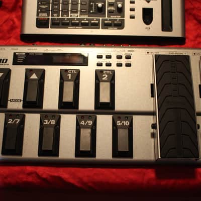 Roland VG-99 V-Guitar Modeling Synth with GK-3 Pickup and FC-300 MIDI Foot Controller - Silver image 3