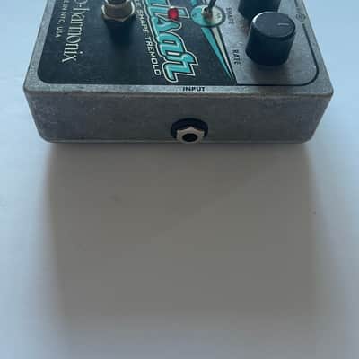 Electro Harmonix Stereo Pulsar Variable Shape Tremolo EHX Guitar Effect Pedal image 4