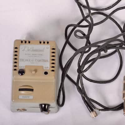 DeArmond Tremolo Control model 60B 1964-5 image 17