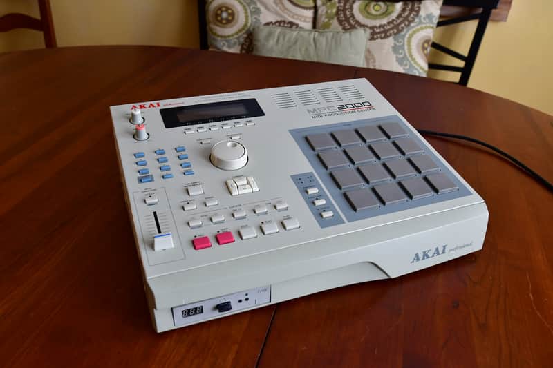 Akai MPC2000 MIDI Production Center (Upgraded 32 MB MAX RAM, Floppy Disk Reader + USB Floppy Emulator) image 1